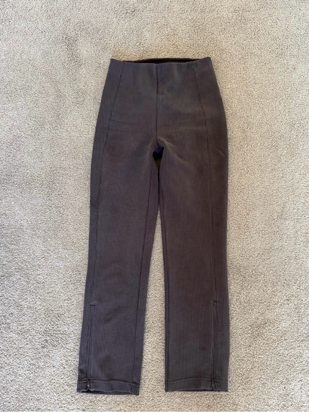 Ribbed Softstreme Zip-Leg High-Rise Cropped Pant 25" - Picture 6 of 9